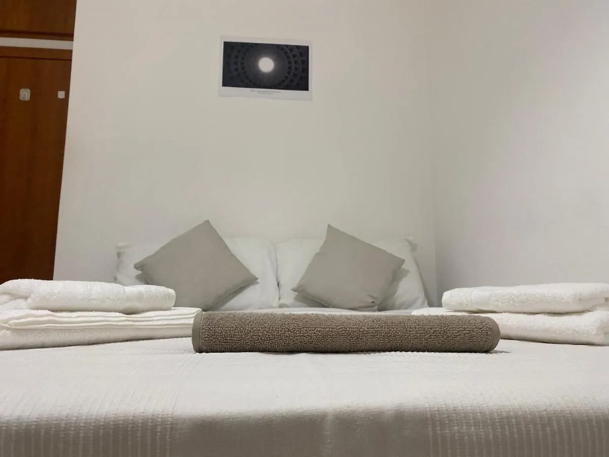 Guest house 2 Steps From Old Town Hotel